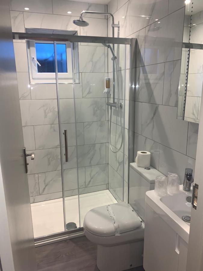 Holtwhites Hotel Enfield Dış mekan fotoğraf