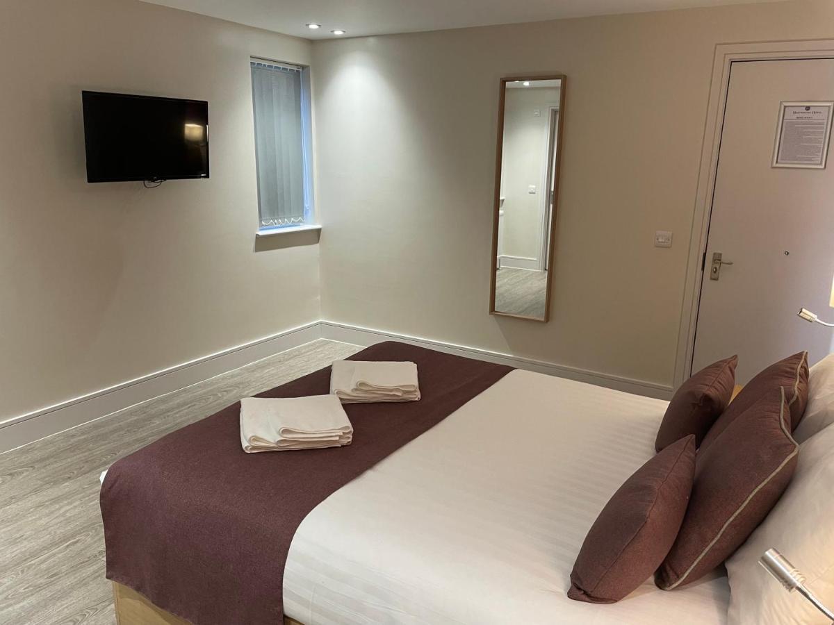 Holtwhites Hotel Enfield Dış mekan fotoğraf