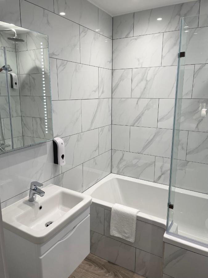Holtwhites Hotel Enfield Dış mekan fotoğraf