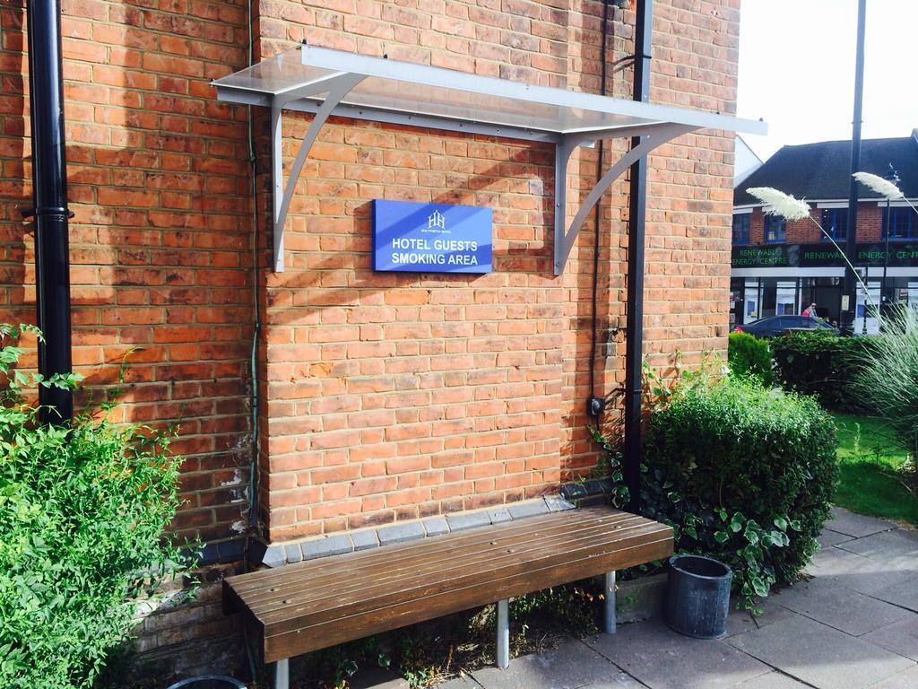 Holtwhites Hotel Enfield Dış mekan fotoğraf