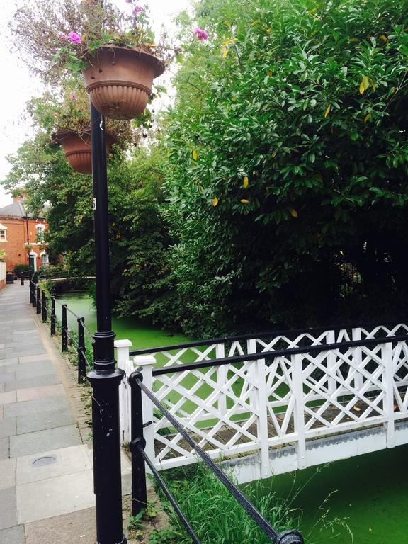 Holtwhites Hotel Enfield Dış mekan fotoğraf